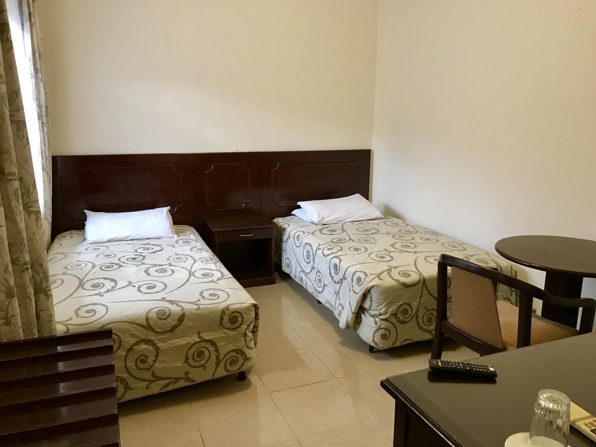 Hotel Bolivia Санта-Крус-де-ла-Сьерра Экстерьер фото